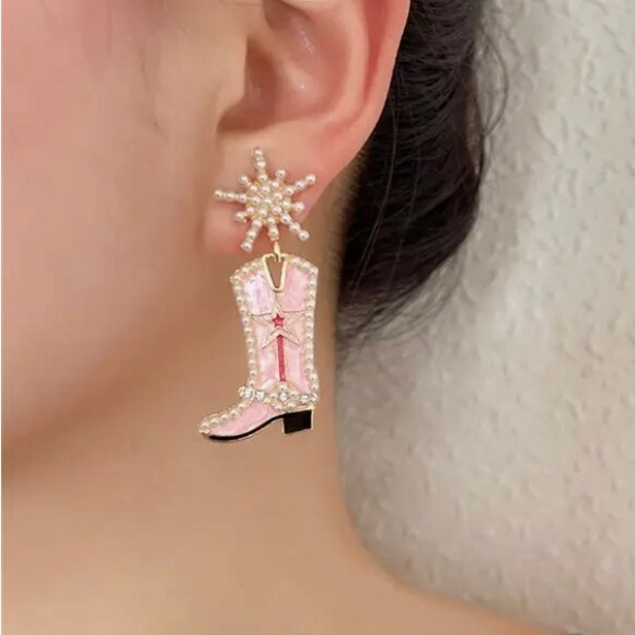Pink Cowboy boot earrings - Picture 2 of 2